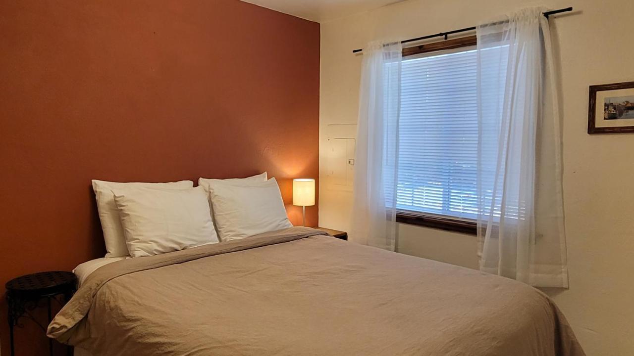 Moonlight Resort Suites & Sleeps Hoodsport Экстерьер фото